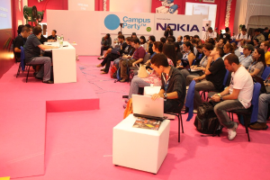 Kyle Cooke macht schockierende Verabredungseinsicht bei Cannes Lions 'Virtual Reali-Tea' Live-Podcast-Aufnahme