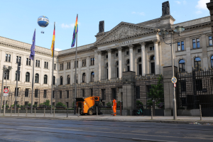 Politiker fordern längere Legislaturperiode