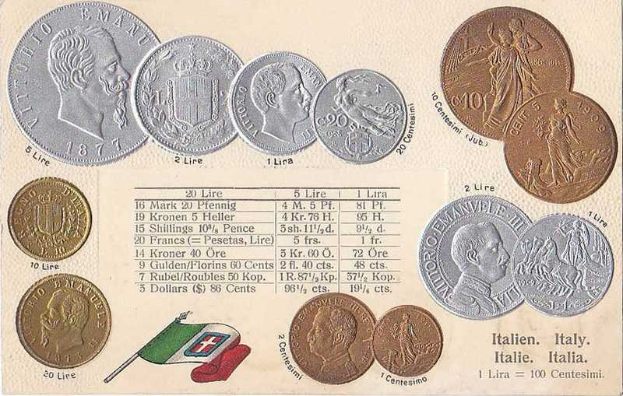 Eine Sammlung italienischer 20-Lire-Münzen von 1877–1910 auf Papier mit zwei Flaggen darunter, darunter die italienische Flagge.