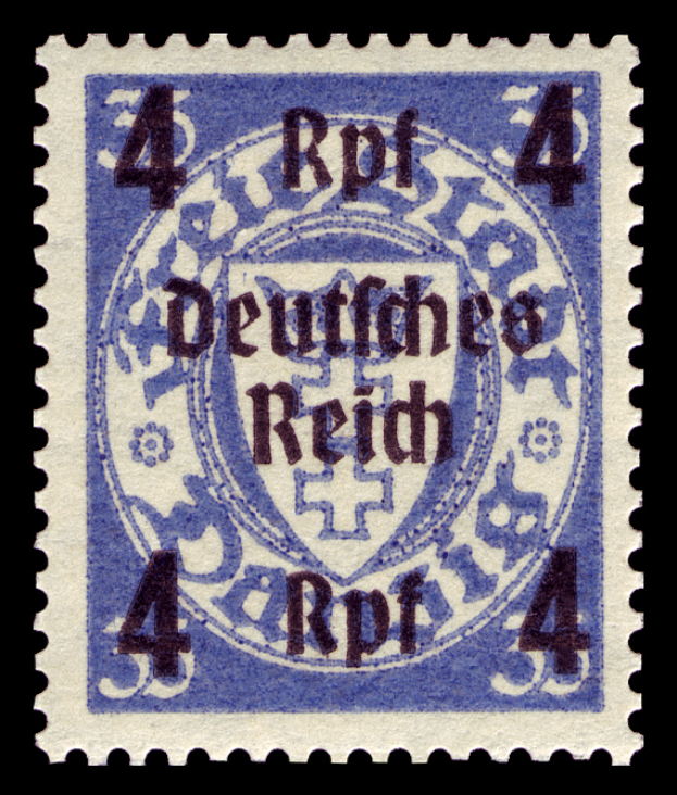 Ein blauer und weißer Stempel mit den Worten "Deutsches Reich" darauf vor schwarzem Hintergrund.