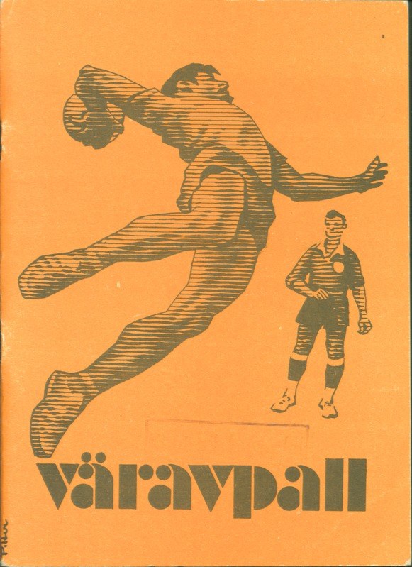 Buchumschlag mit einem Mann in Fußballuniform, der entschlossen einen Fußball tritt, betitelt mit "Värvall Fußballprogramm".